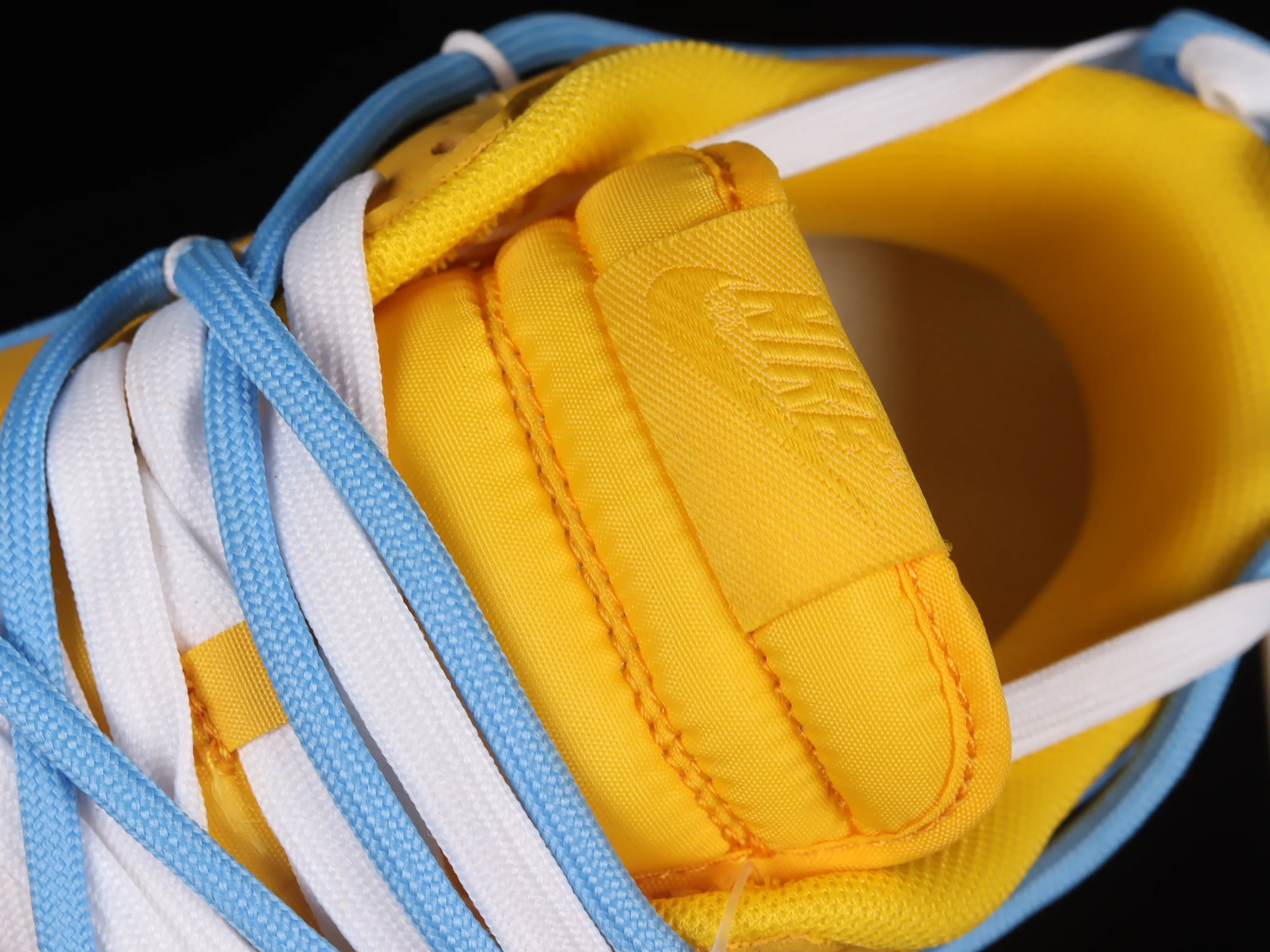 All categories Nk SB Dunk series Nk SB Dunk Low low-top sneakers Nk Dunk Low lemon yellow customized version of deconstructed strap casual sneakers DJ6188-100